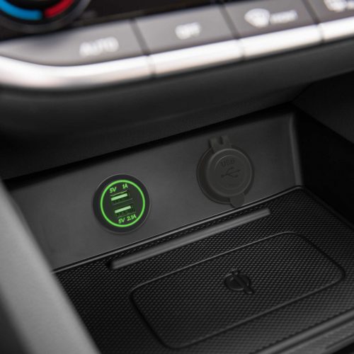 Beépíthető USB töltő - 2 USB port - zöld
