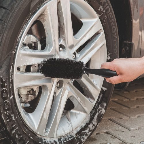 Felni tisztító kefe