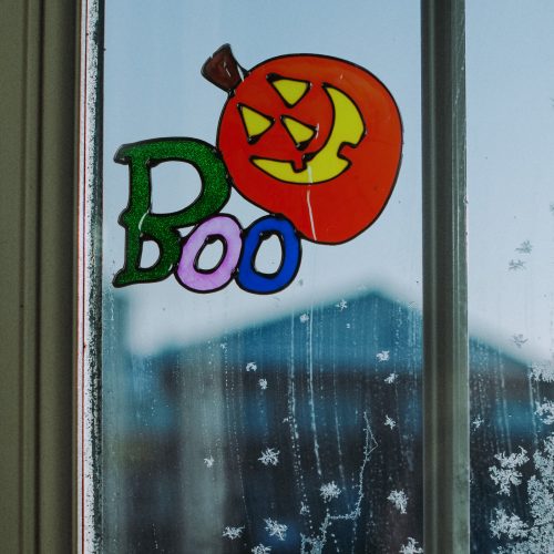 Halloween-i ablakdekor - Boo tök