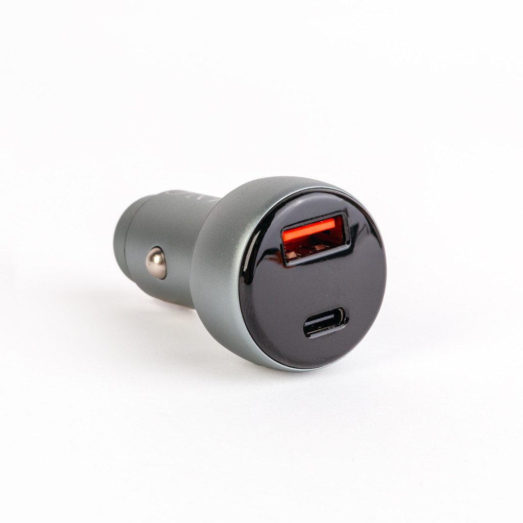 Image of Autós szivargyújtó töltő - USB-C - USB-A - PD QC gyorstöltés - Feszültségkijelzés - 48W